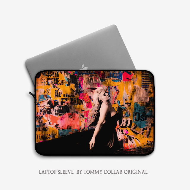 LAPTOP SLEEVE 4